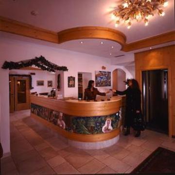 Dolomiti Hotel Cozzio Madonna di Campiglio Luaran gambar